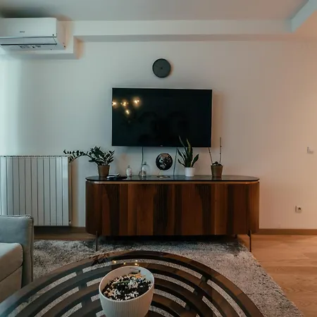 Waterfront Mirage Apartament