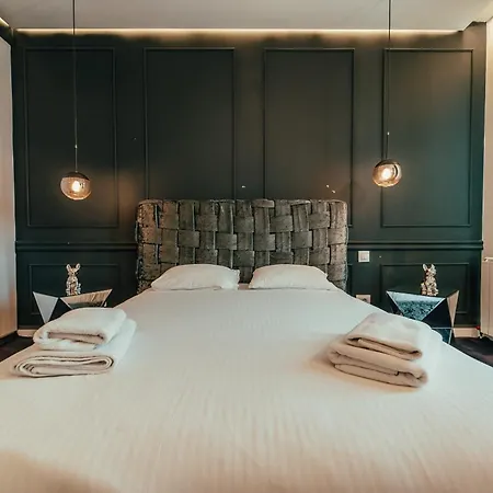 Waterfront Mirage Apartament