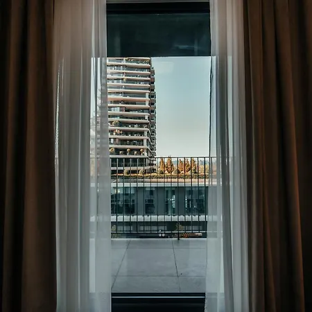 Waterfront Mirage Apartment