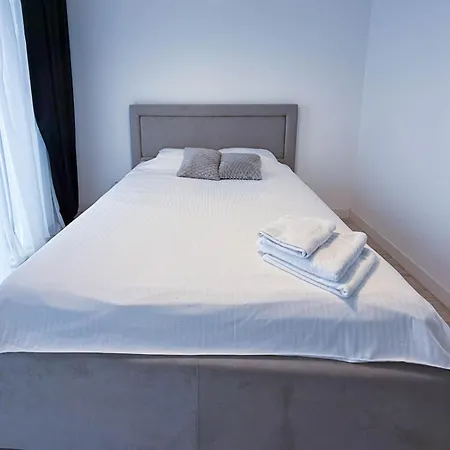 Waterfront Mirage Apartment Belgrade